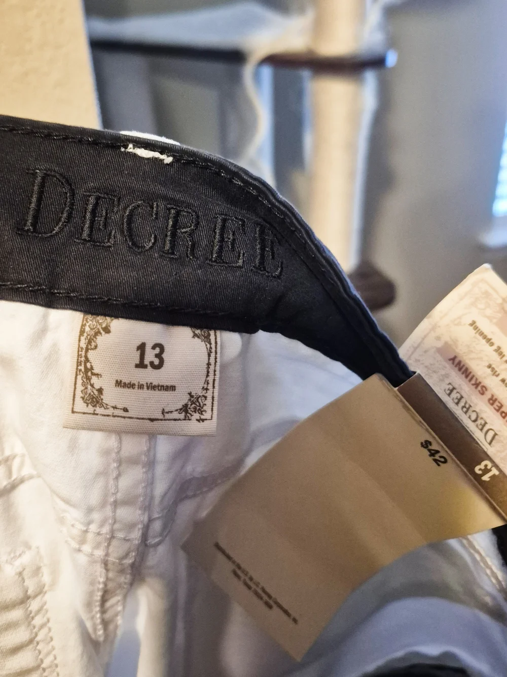 Decree Super Skinny White Black Tuxedo Stripe Jeans Size 13 NWT